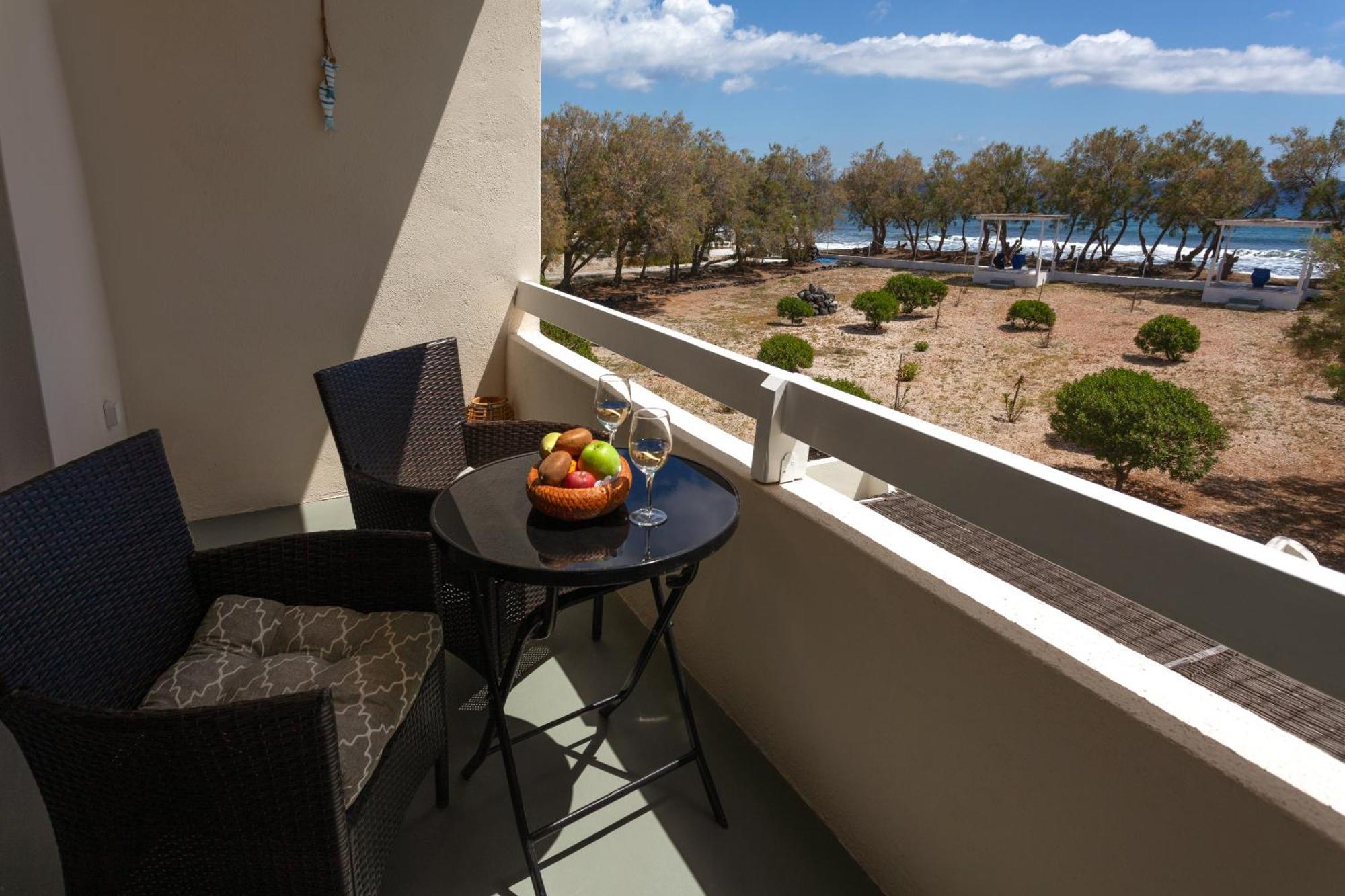 Sea Sound White Katikies Aparthotel Exomitis  Екстериор снимка