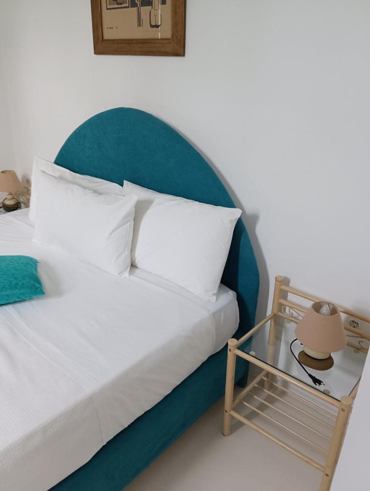 Sea Sound White Katikies Aparthotel Exomitis  Екстериор снимка