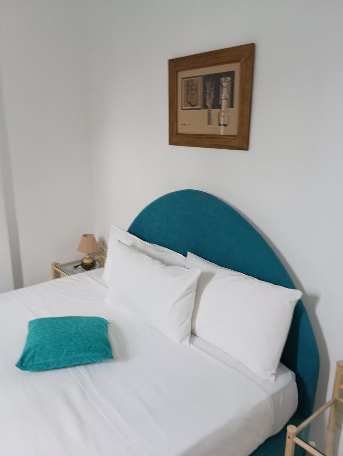Sea Sound White Katikies Aparthotel Exomitis  Екстериор снимка
